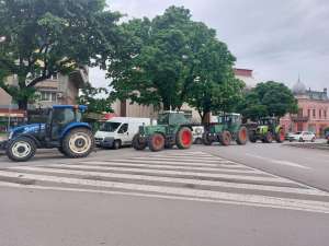 Protest poljoprivrednika i u Požarevcu - Hit Radio Pozarevac, Branicevski okrug