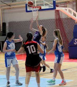 Promovisana ženska košarka u Sportskom centru Požarevac - Hit Radio Pozarevac, Branicevski okrug