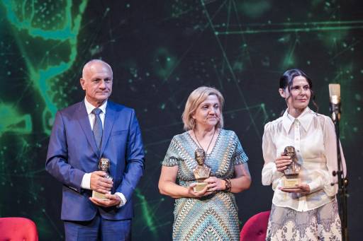 Generalnom direktoru EPS-a Dušanu Živkoviću uručena statueta Nikole Tesle