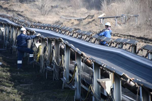 Iz Vulkanizerske službe PK „Drmno“