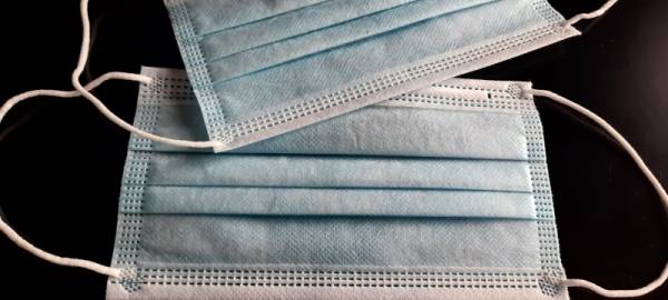 Omikron soj pomera se ka deci i ka starijim osobama