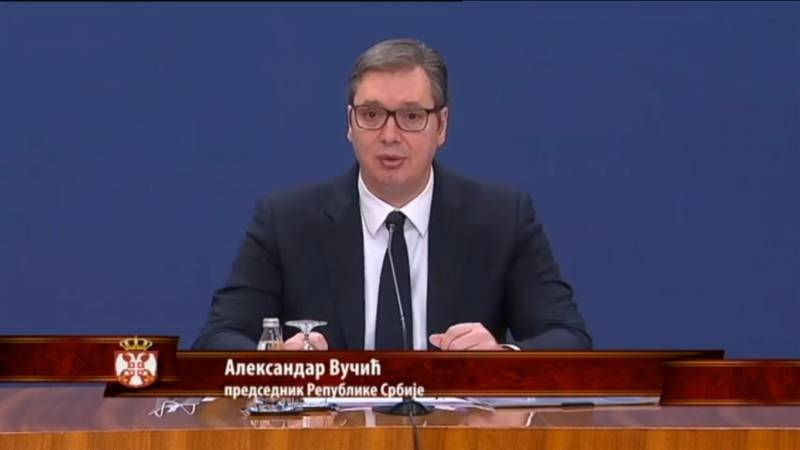 Vučić: Mladima još po 100 evra