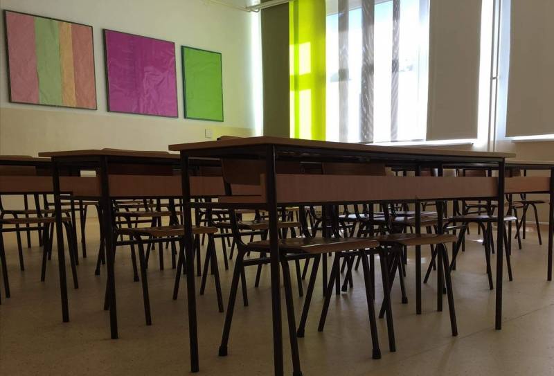 Od ponedeljka u svim osnovnim i srednjim školama nastava po prvom modelu
