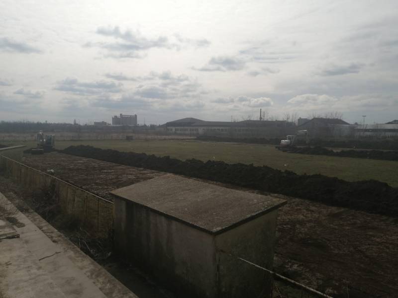 Počelo uređenje pomoćnih terena, preko puta gradskog hipodroma