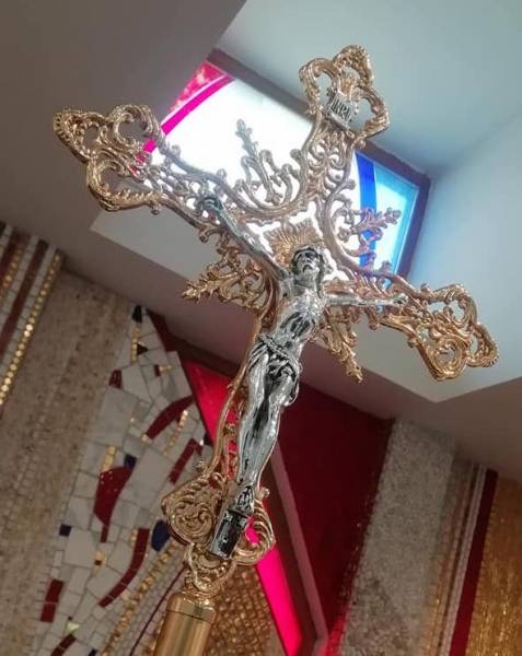 Katolici obeležavaju Veliki petak