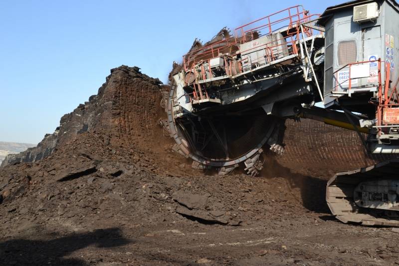 Sa Površinskog kopa „Drmno“ - Stabilna proizvodnja uglja