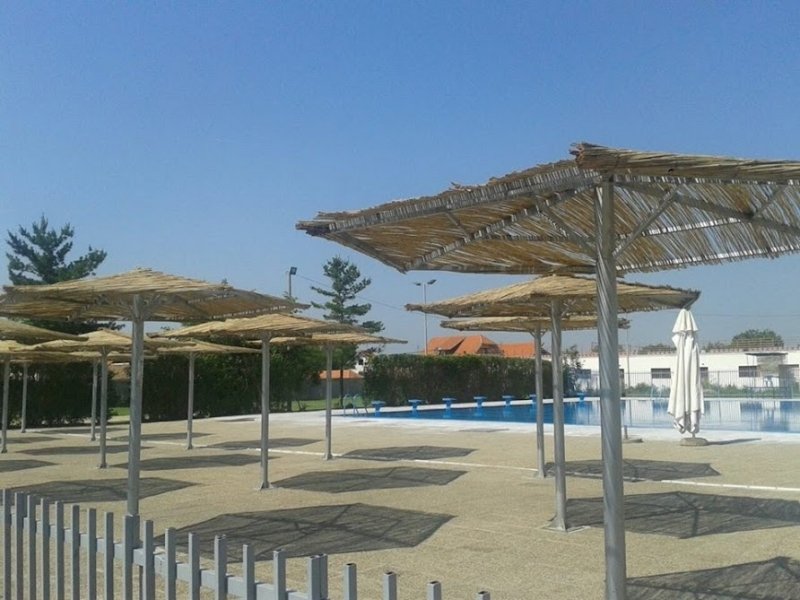 U toku su pripreme bazena za predstojeću sezonu