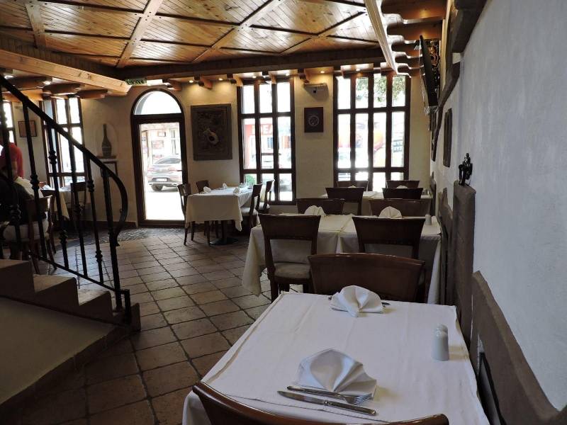 Ugostiteljske usluge poskupele 12 odsto