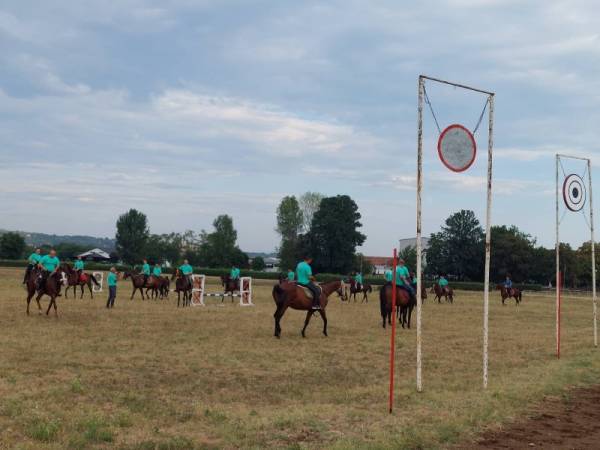 Višebojci počeli sa treningom za predstojeće Ljubičevske konjičke igre