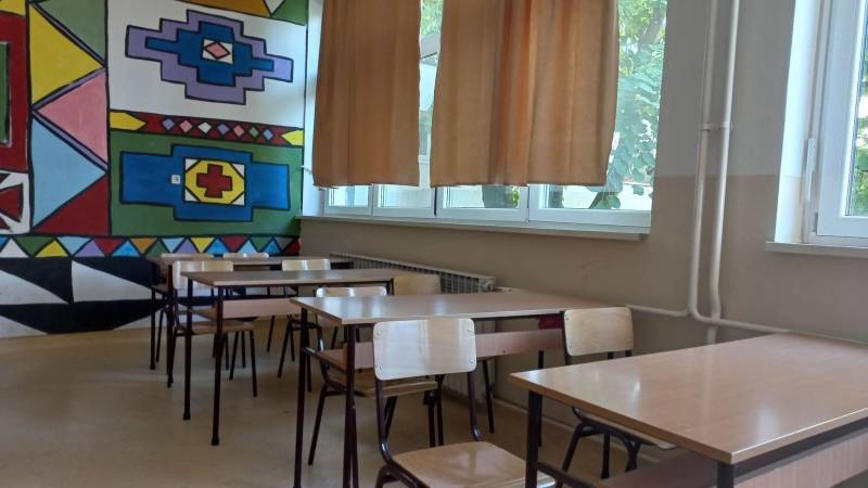 Oglasilo se Ministarstvo prosvete: Evo kada se očekuje povratak u klupe