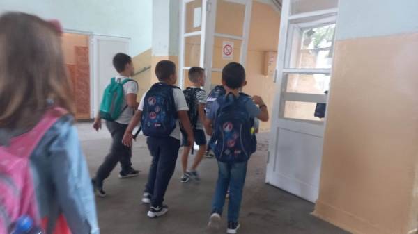 Počinje školska godina: Batut izdao preporuke za ponašanje vozača, ali i đaka u saobraćaju