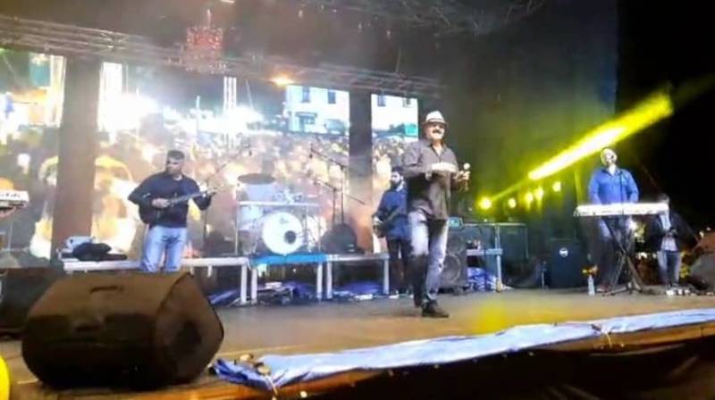 Haris Džinović sjajnim koncertom oduševio publiku