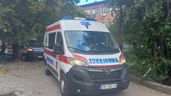 Grad Požarevac donirao dva sanitetska vozila Domu zdravlja Požarevac