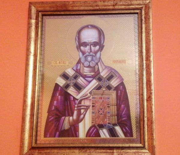 Danas je Sveti Nikola – polovina vernika slavi, druga polovina ide u goste