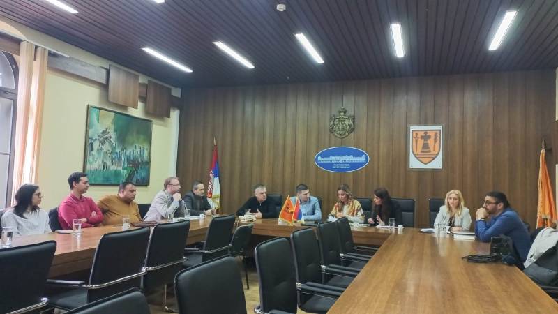 Podsticanje zapošljavanja visoko obrazovnih Roma i Romkinja u jedinicama lokalne samouprave