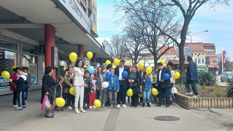 Šetnjom u šarenim čarapama u Požarevcu obeležen dan osoba sa Daunovim sindromom
