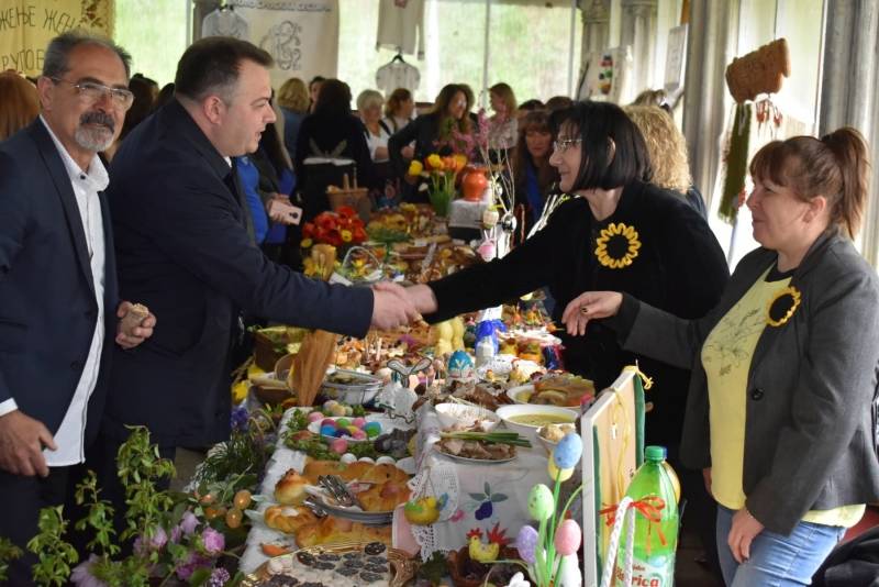 Otvoren Uskršnji etno festival u Poljani