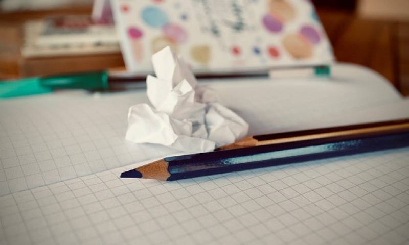 Konkurs i Informator za upis u srednju školu u prodaji od sutra