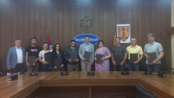 Potpisani ugovori za finansiranje projekata Kulturno-umetničkih društava