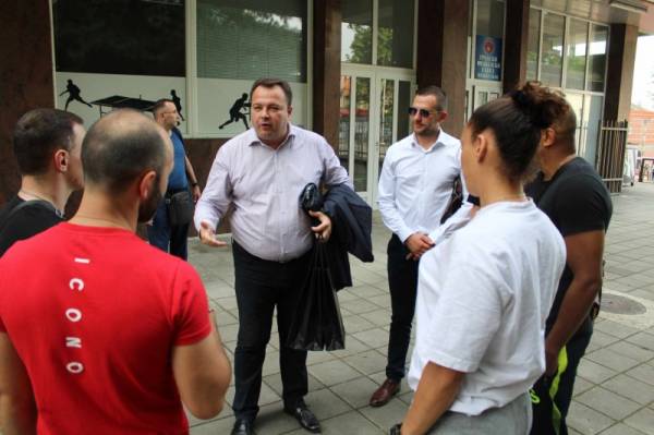 Sve je spremno za boks spektakl