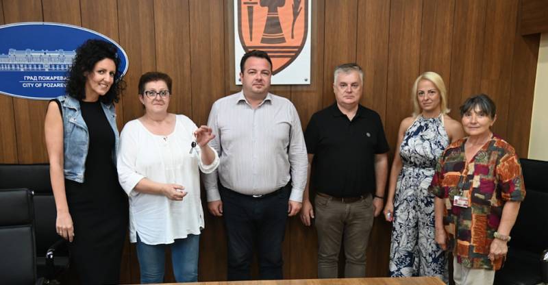 Požarevac: Uručeni ključevi od dva stana izbeglim licima
