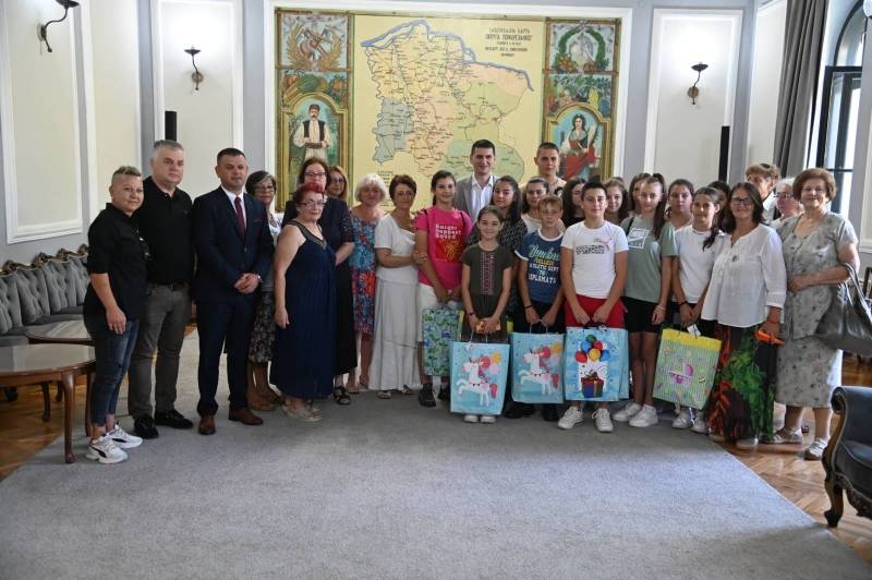 Deca iz Gračanice u Požarevcu