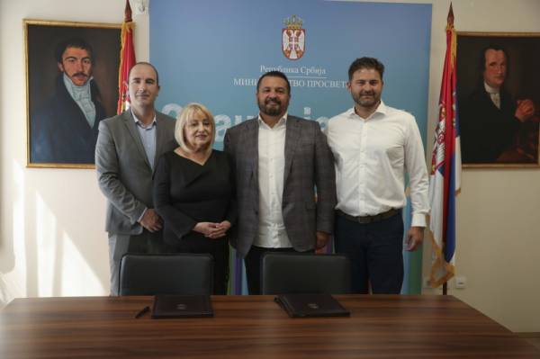 PLAZMA PAKETIĆ za više od 64 000 đaka prvaka