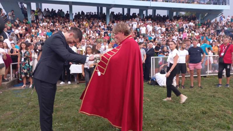 60. LjKI: Dr Miomir Korać počasni vitez