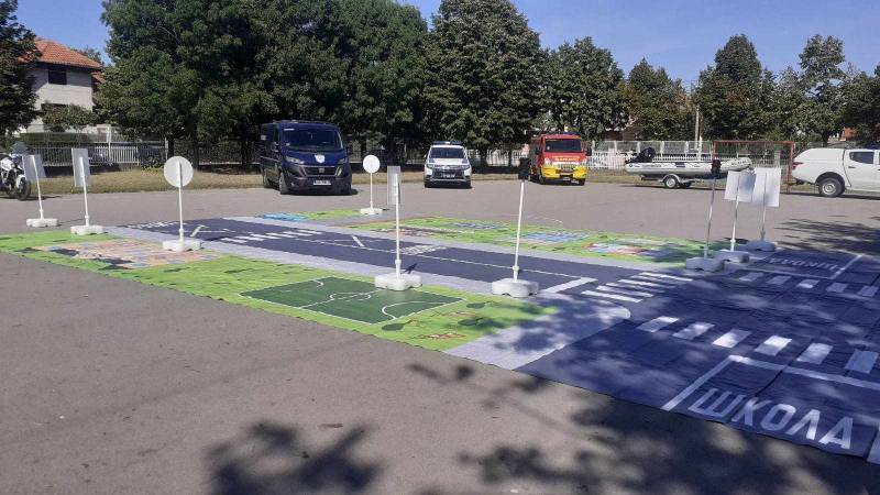 U OŠ "Desanka Maksimović" u Požarevcu održana radionica "Zajedno i bezbedno kroz detinjstvo”