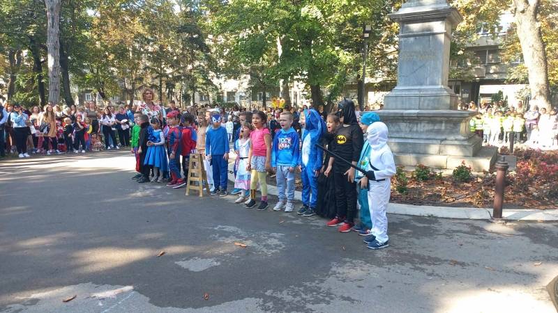 Povodom Dečije nedelje u Požarevcu organizovan maskenbal (FOTO)