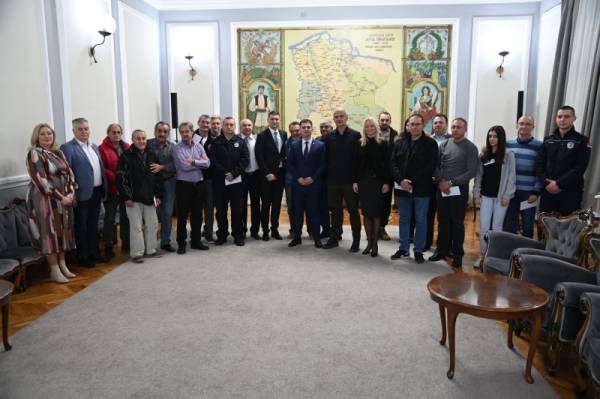 Dodeljene boračke legitimacije veteranima ratova 90-tih