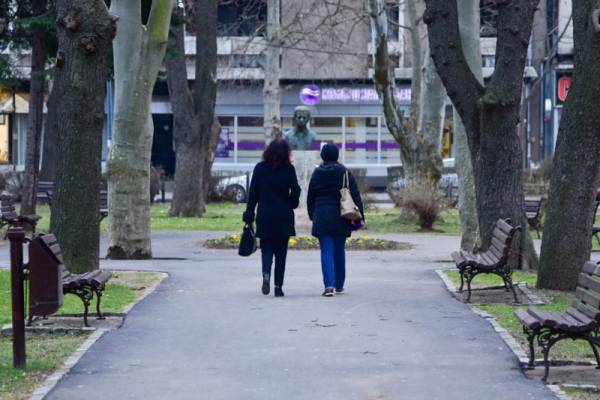 Svi zaposleni koji ostvaruju uslov za penziju imaju pravo na isplatu otpremnine