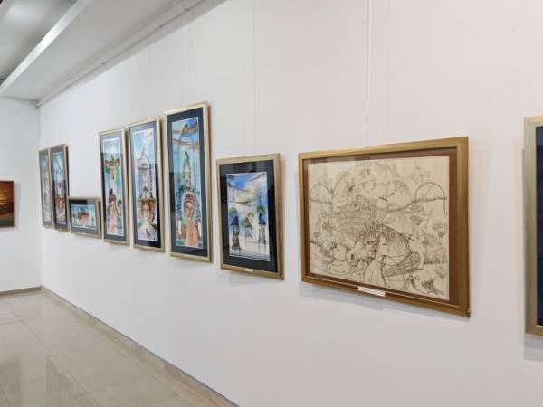 Mašta je naše poslednje utočište: Izložba Srećka Zdravkovića u Požarevcu