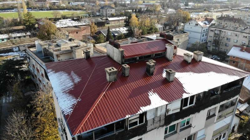 Pomoć za stanare u zgradi u Požarevcu - EPS pomaže obnovu posle požara