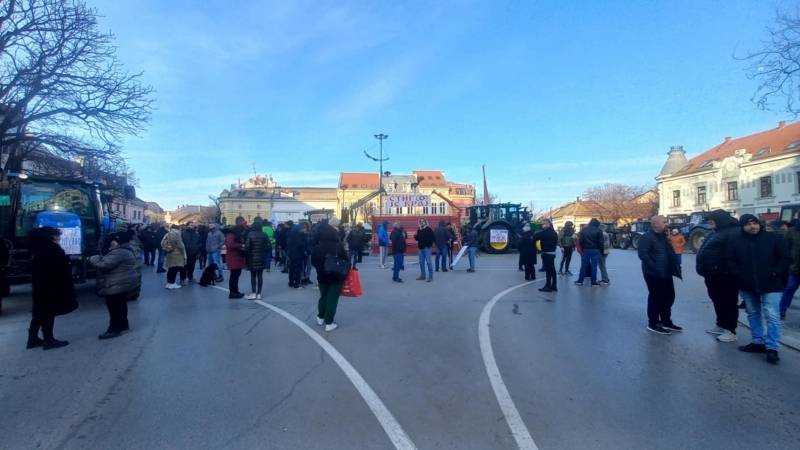 Učenici i maturanti najavljuju višesatnu blokadu centra Požarevca pod sloganom "Popravka sistema'"