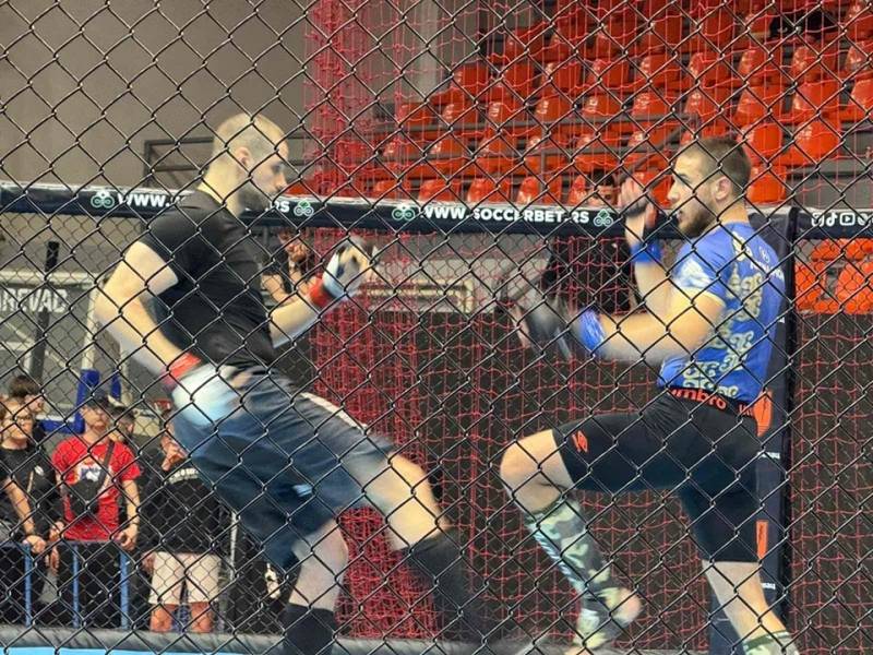 MMA spektakl u velikoj sali Sportskog centra Požarevac