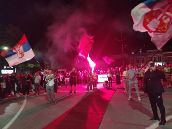 Požarevljani dočekali studente i srednjoškolce koji su pešačili iz Čačka, Jagodine i Beograda