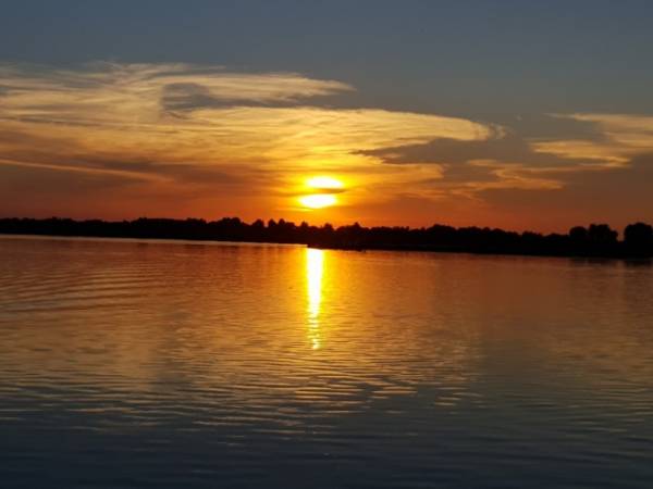 MUP apeluje na građane da se tokom boravka na vodi pridržavaju mera bezbednosti
