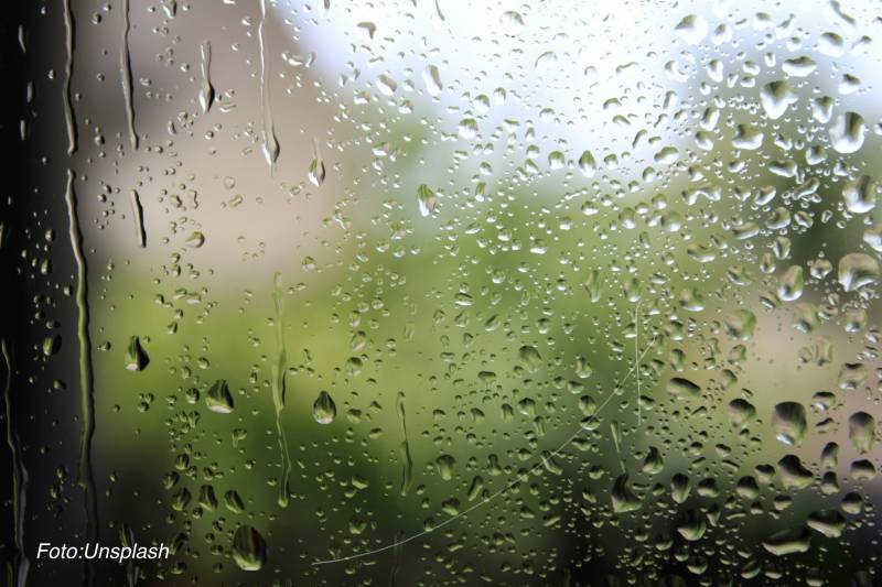 Danas promenljivo i svežije, povremena kiša i jači pljuskovi na jugu Srbije