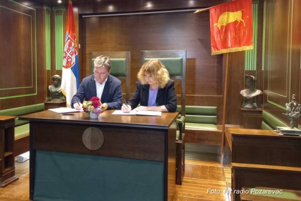 Selaković posetio Viminacijum, potpisani ugovori za nove projekte