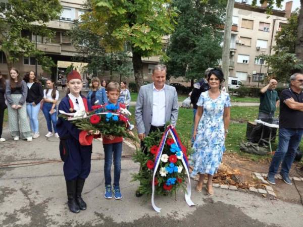 „Moja Srbija“ po četvrti put: Mladi čuvaju tradiciju i patriotizam u Kostolcu