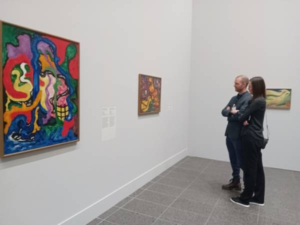 Dela Milene Pavlović Barilli u centru velike izložbe u Nemačkoj