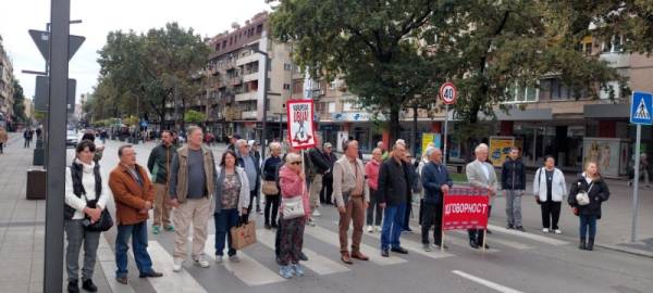 Požarevac odao poštu žrtvama pada nadstrešnice u Novom Sadu