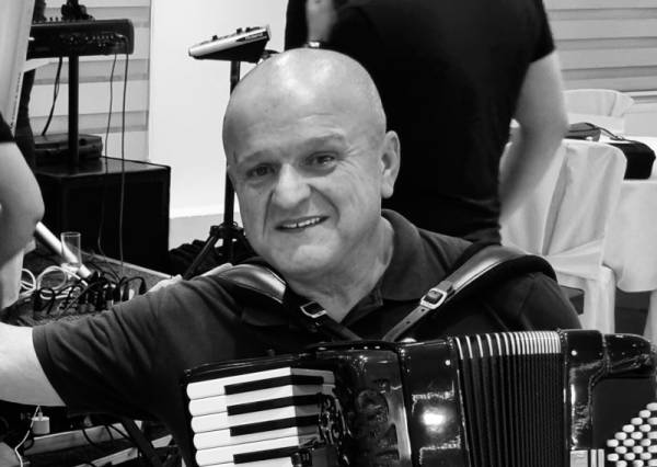 Preminuo poznati požarevački harmonikaš Nebojša Neša "Trapa“ Ilić
