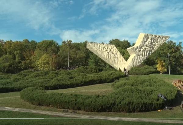 Veliki školski čas u Šumaricama: sećanje na streljane đake i profesore