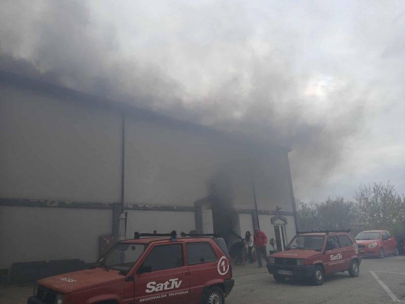 Požar u studiju Sat televizije brzo lokalizovan, nema povređenih