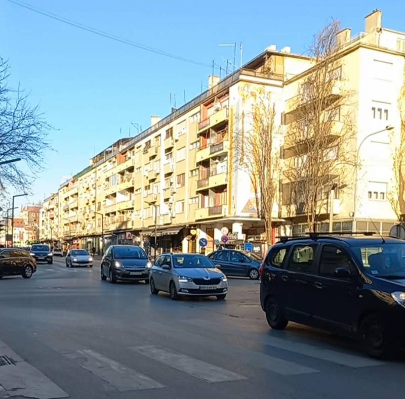 Apel Agencije za bezbednost saobraćaja pred praznike: Ključni saveti za sve vozače