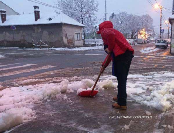 Kazne za neuklanjanje snega i leda: Grad Požarevac podsetio na obaveze građana