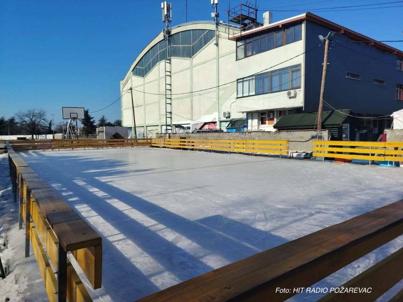 Zimska zabava na ledu se nastavlja, klizalište ostaje otvoreno do 25. januara
