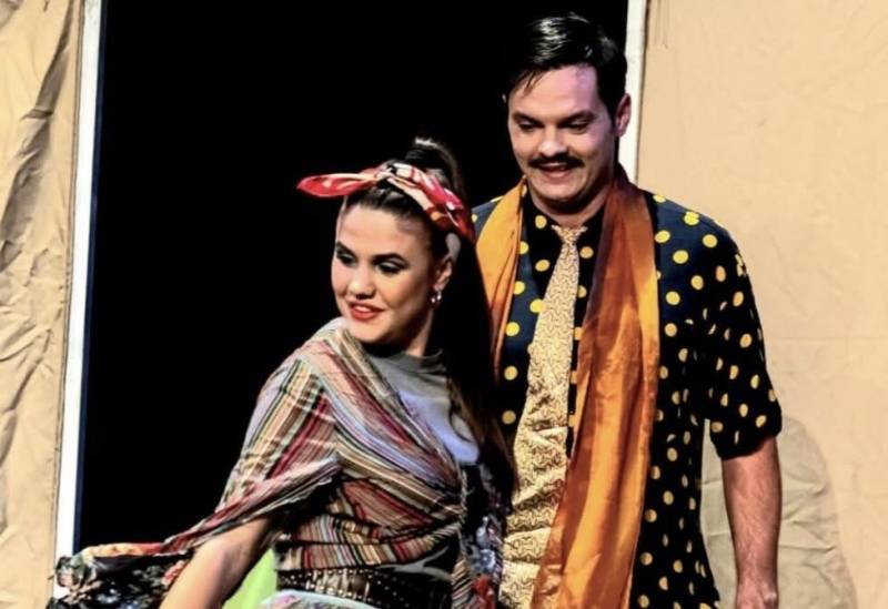 Spremite se za veče smeha: „I crvi su u modi“